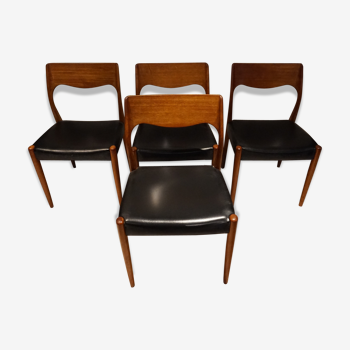 Suite de 4 chaises Scandinaves 1960 en teck