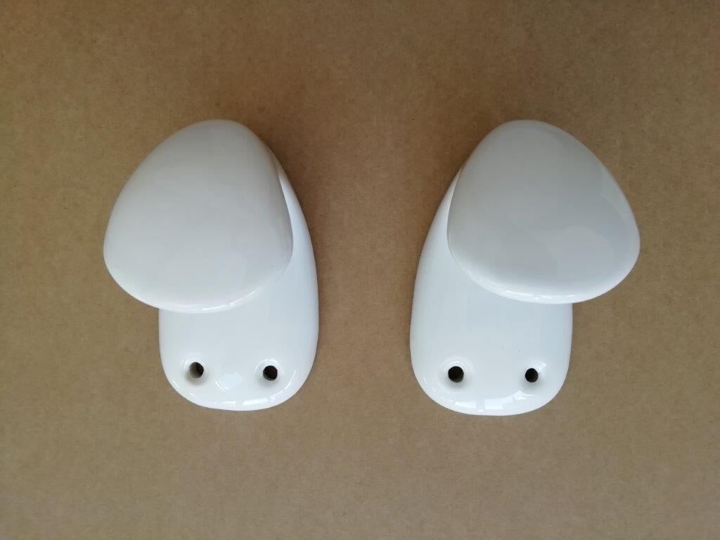 Lot of 2 porcelain pads