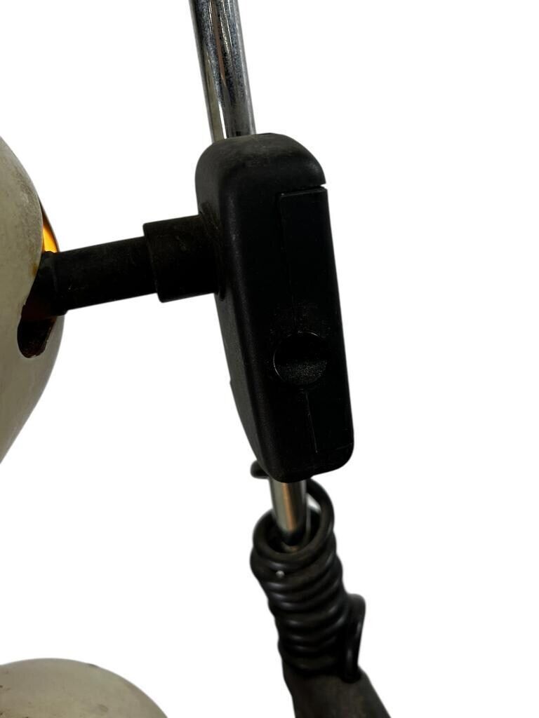Vintage space-style floor lamp with 2 spots.