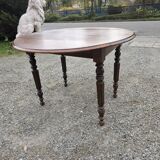 Extendable/foldable round table in walnut