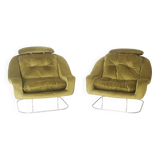 Paire de fauteuils en velours vert, 1970