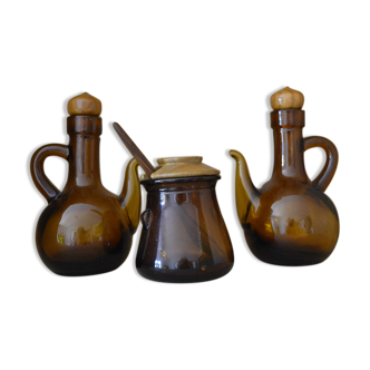 Huilier vinaigrier et moutardier verre fumé et bois
