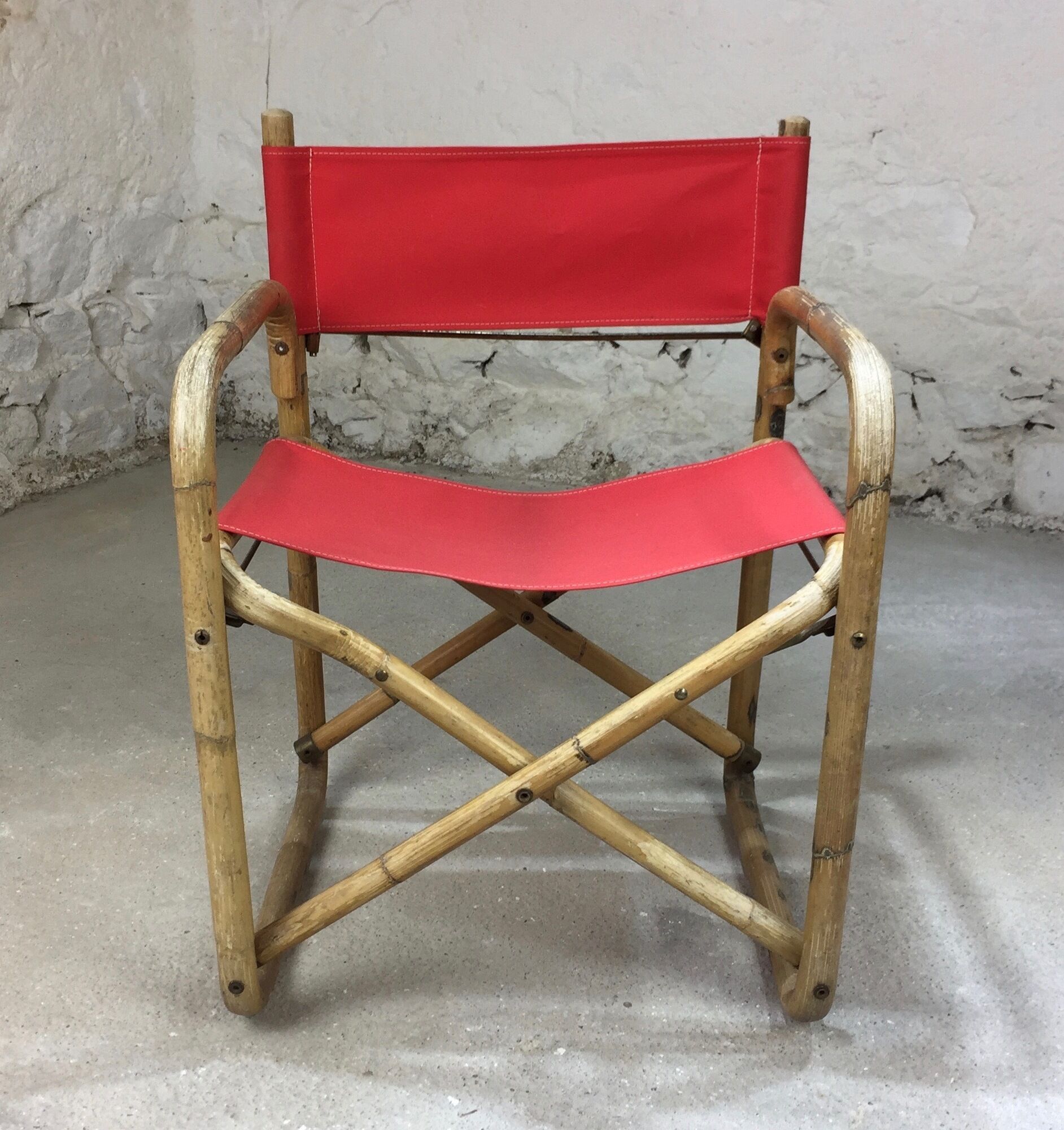 Lot of 4 chairs in rattan and red fabric, folding, 1960s