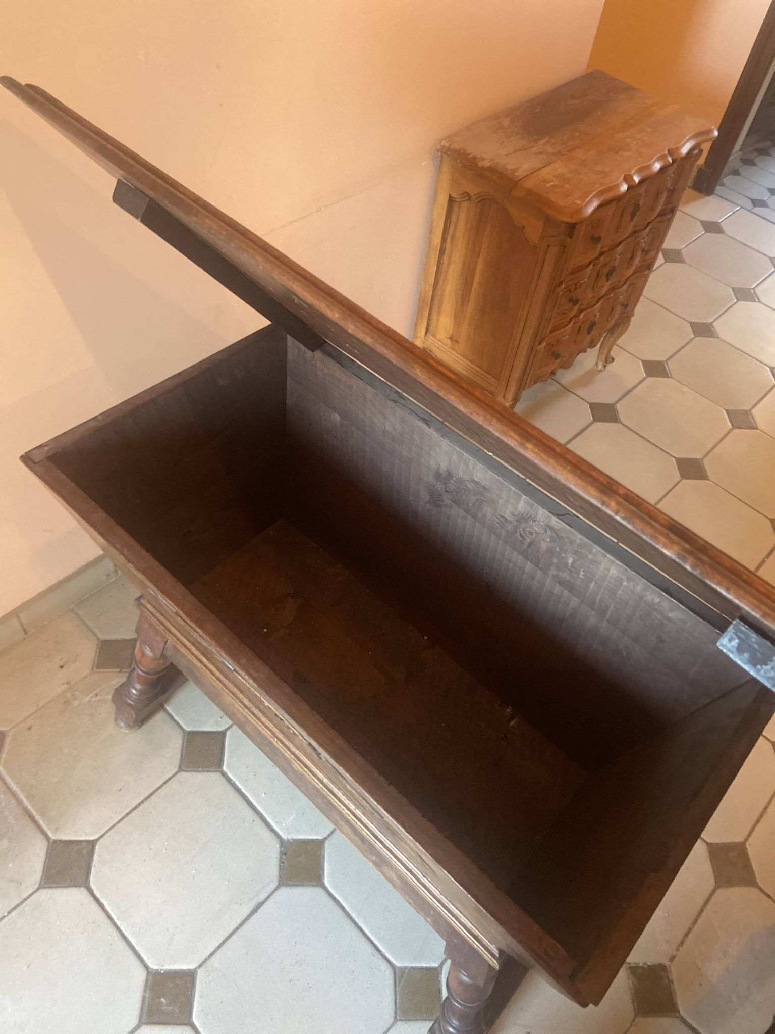 Old Provençal kneading trough in carved wood (Maie)