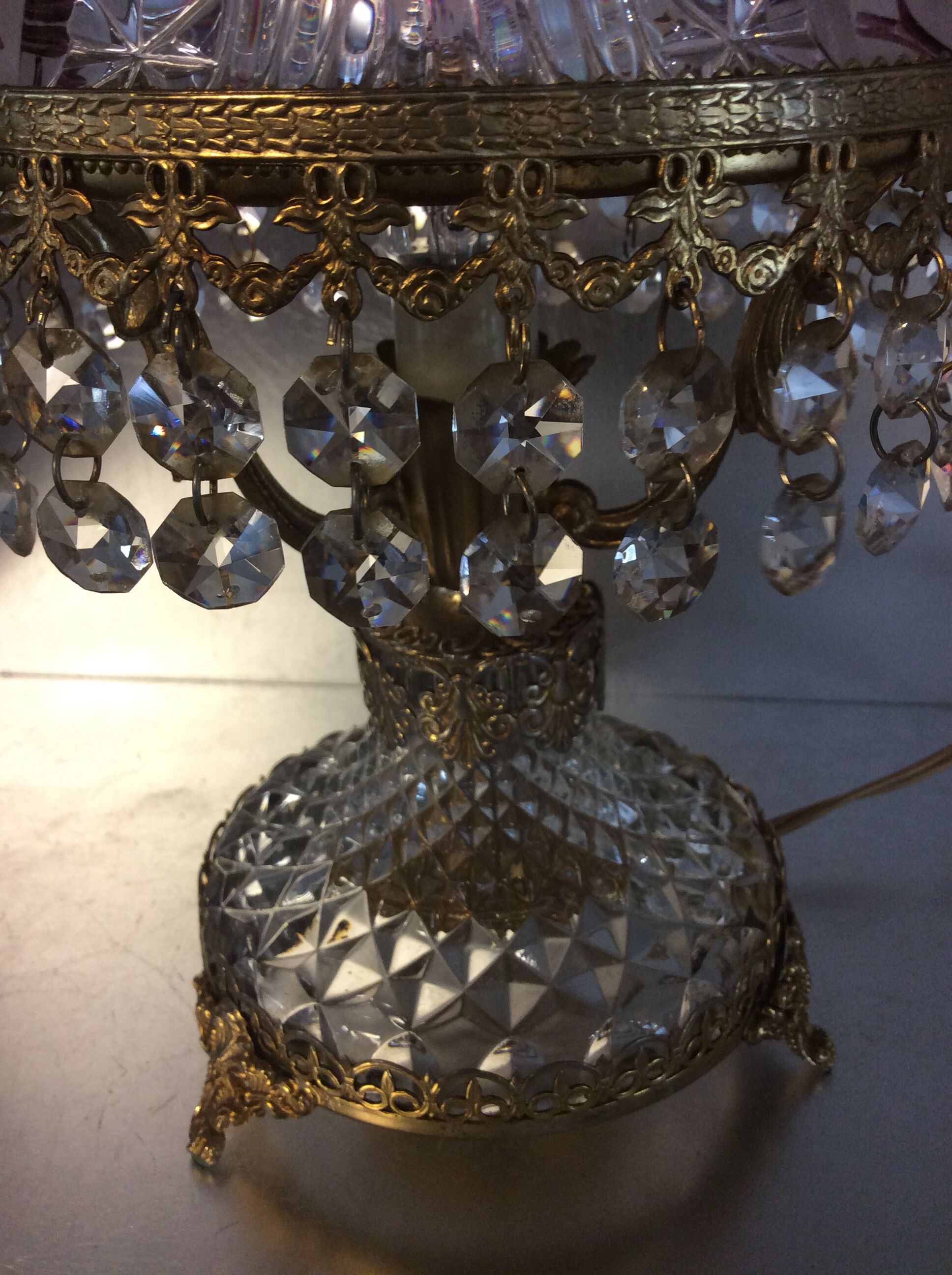 Lampe parisienne vintage à pampilles et cristal ciselé