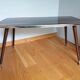 Table basse formica pieds compas fuselés
