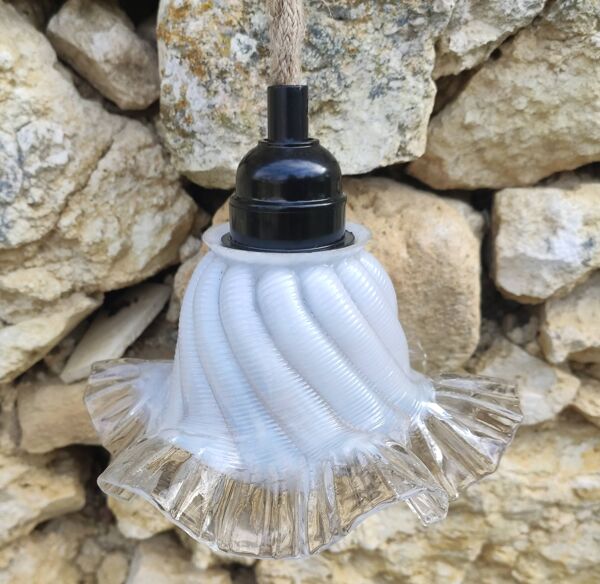 Lampe baladeuse globe vintage en verre tulipe