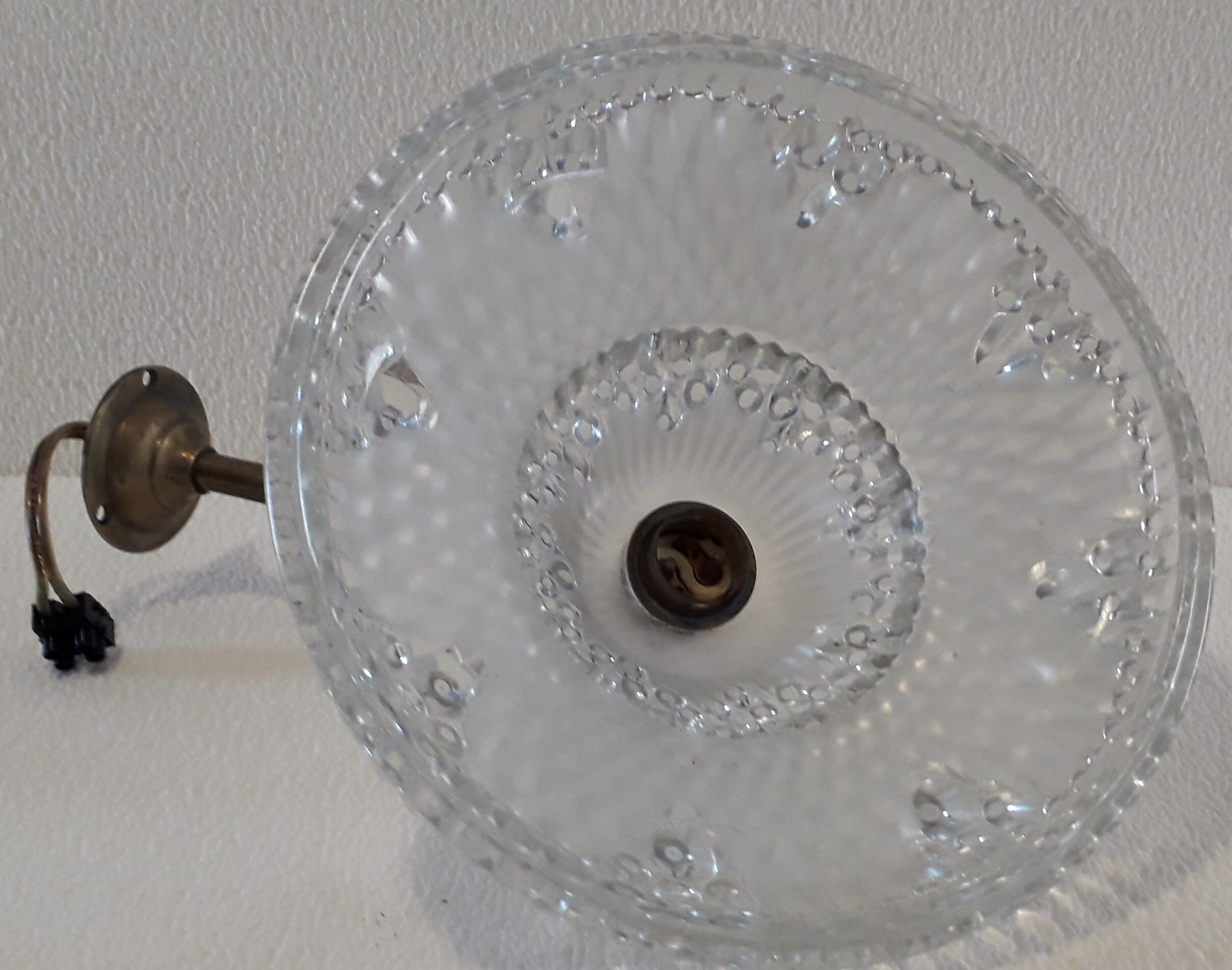 Glass and art deco brass wall lamp