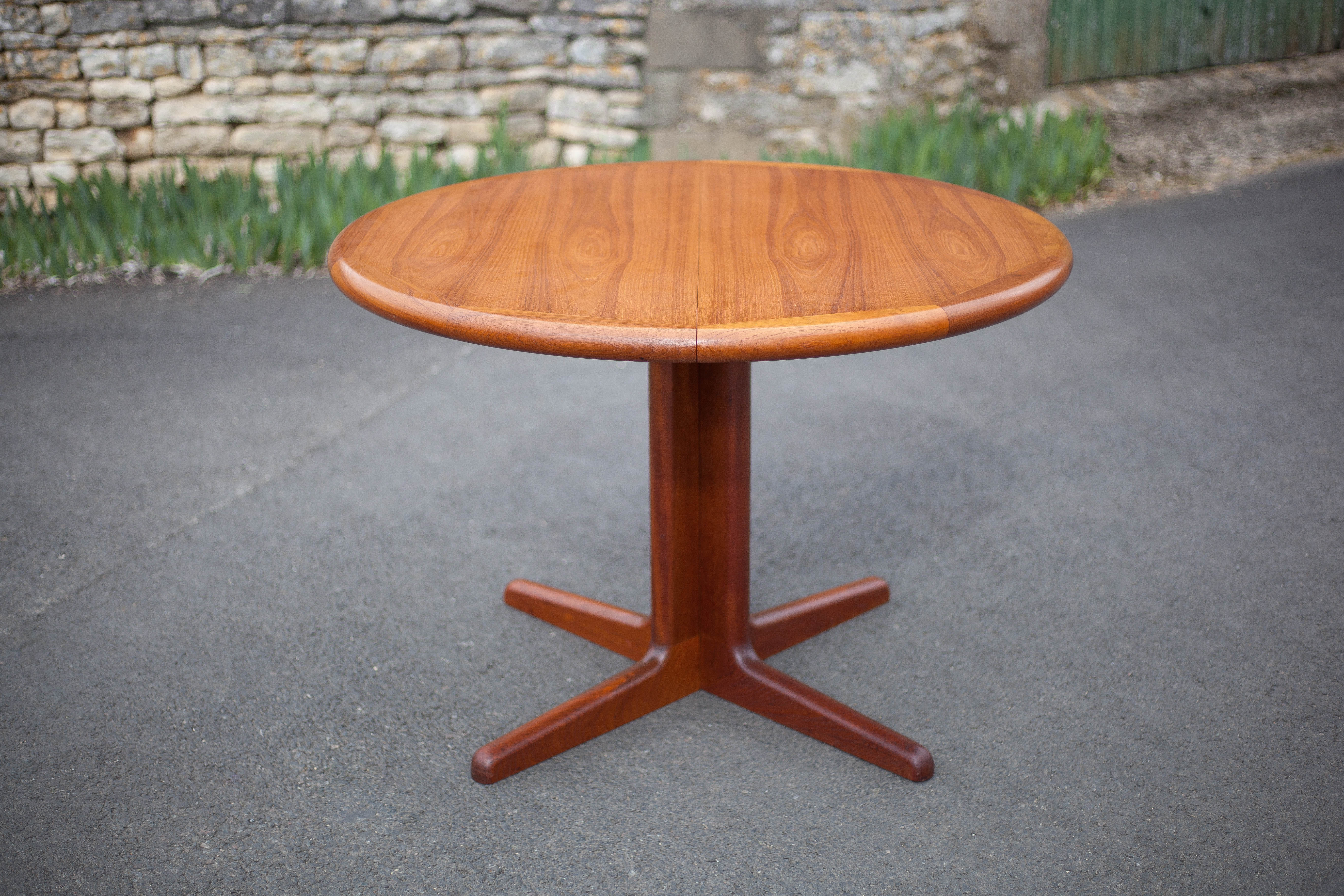 Round dining table extendable 2 extensions, vintage teak table, interior decoration