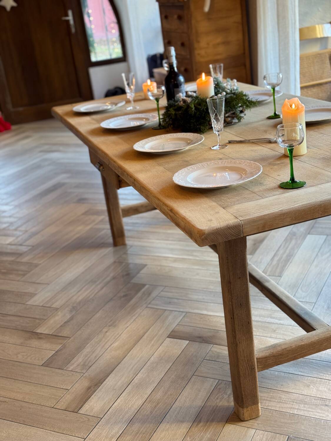 Solid wood farmhouse table with 2 extensions