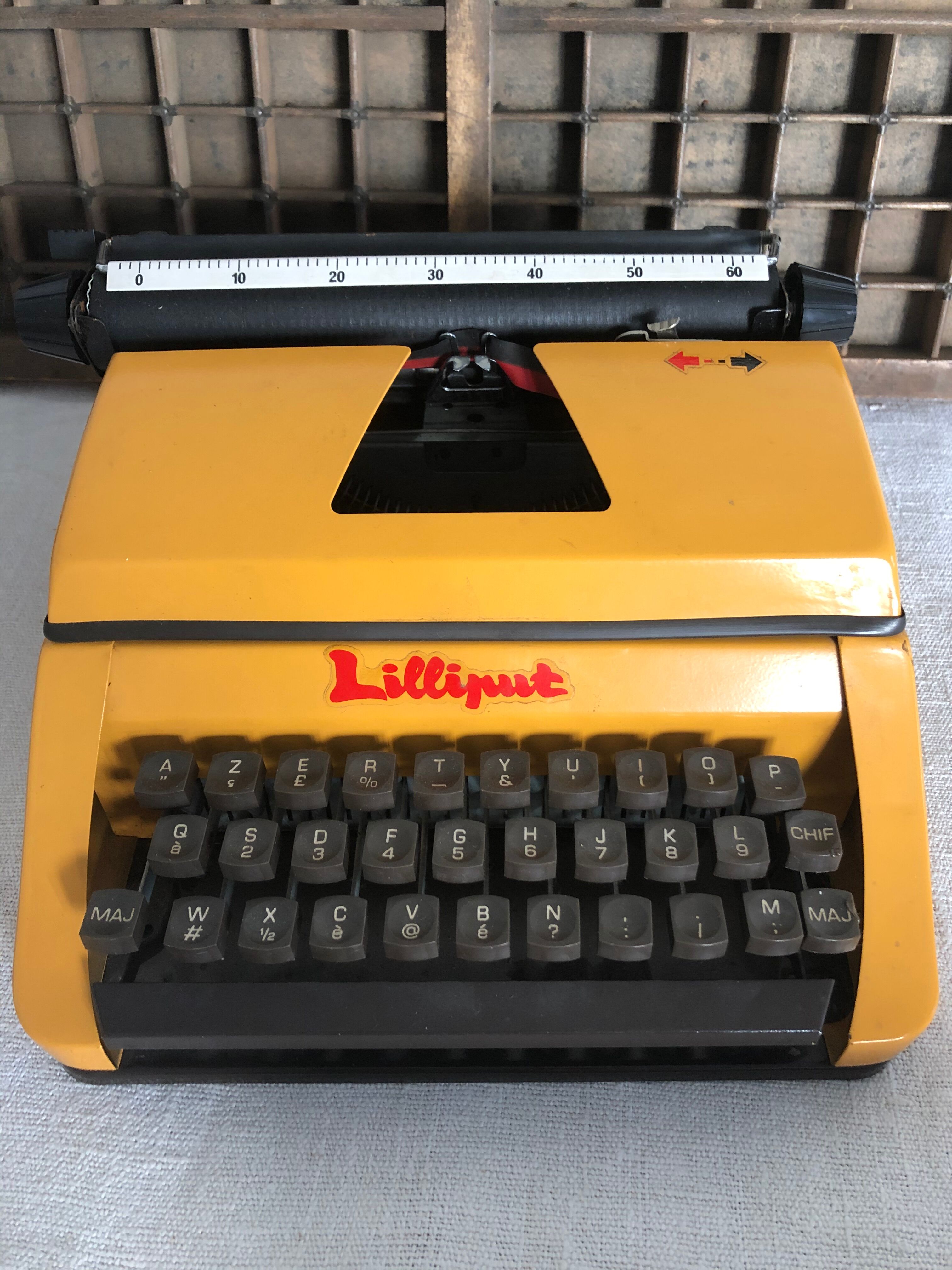 Lilliput typewriter, 1970s toy