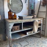 Carpenter's workbench