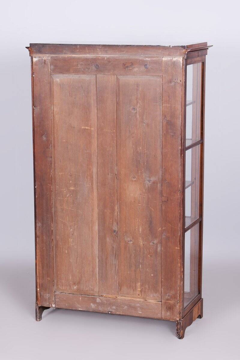 Biedermeier Display Cabinet in Walnut, 1830s