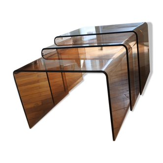 Pull-out tables