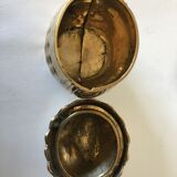 Empty box pockets owl