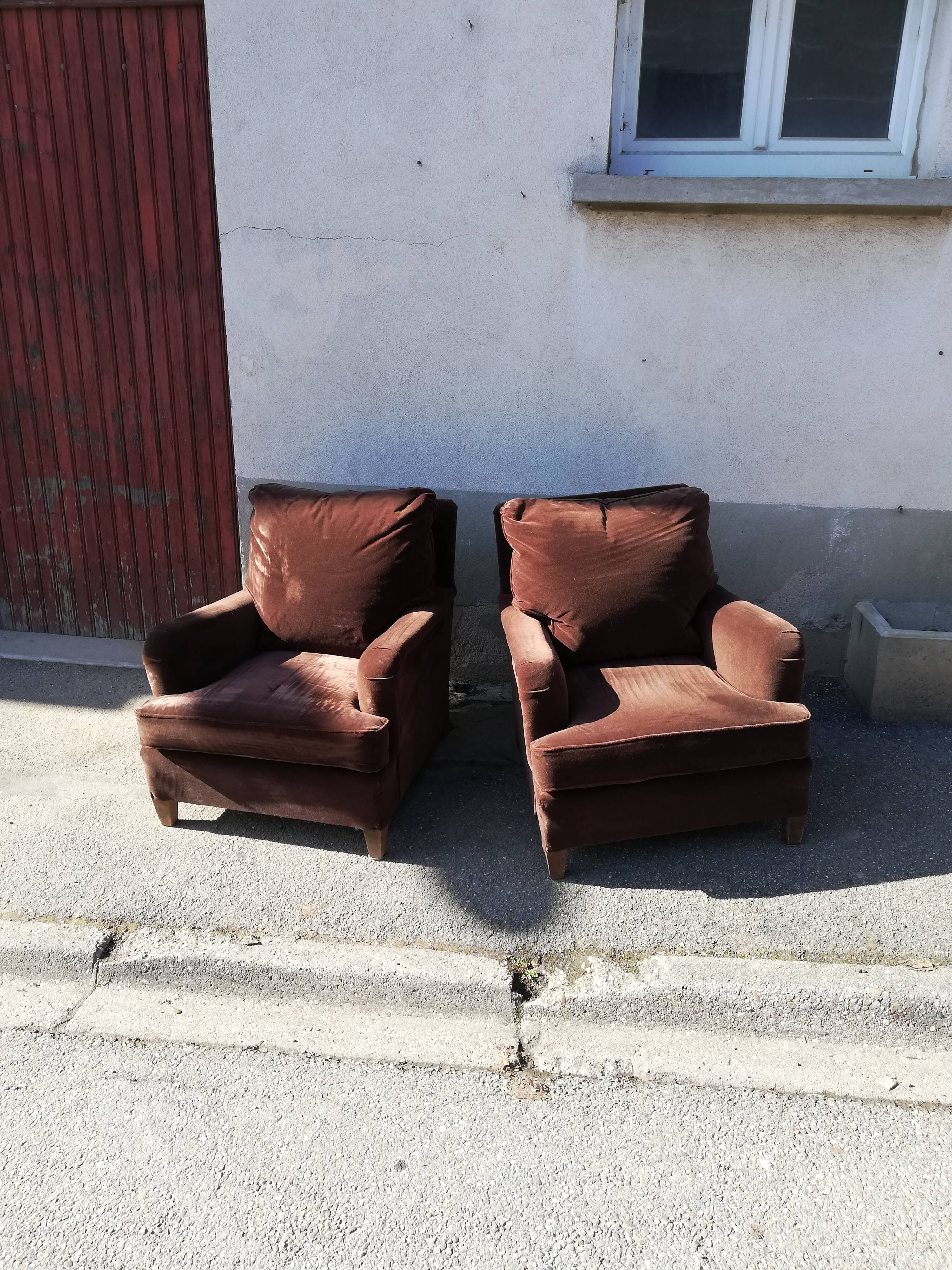 Pair of armchairs year 50 chocolate velvet