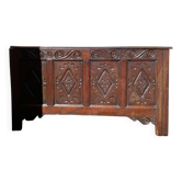 Grand coffre en chêne sculpté du 17ème siècle / coffre à couvertures vernaculaire