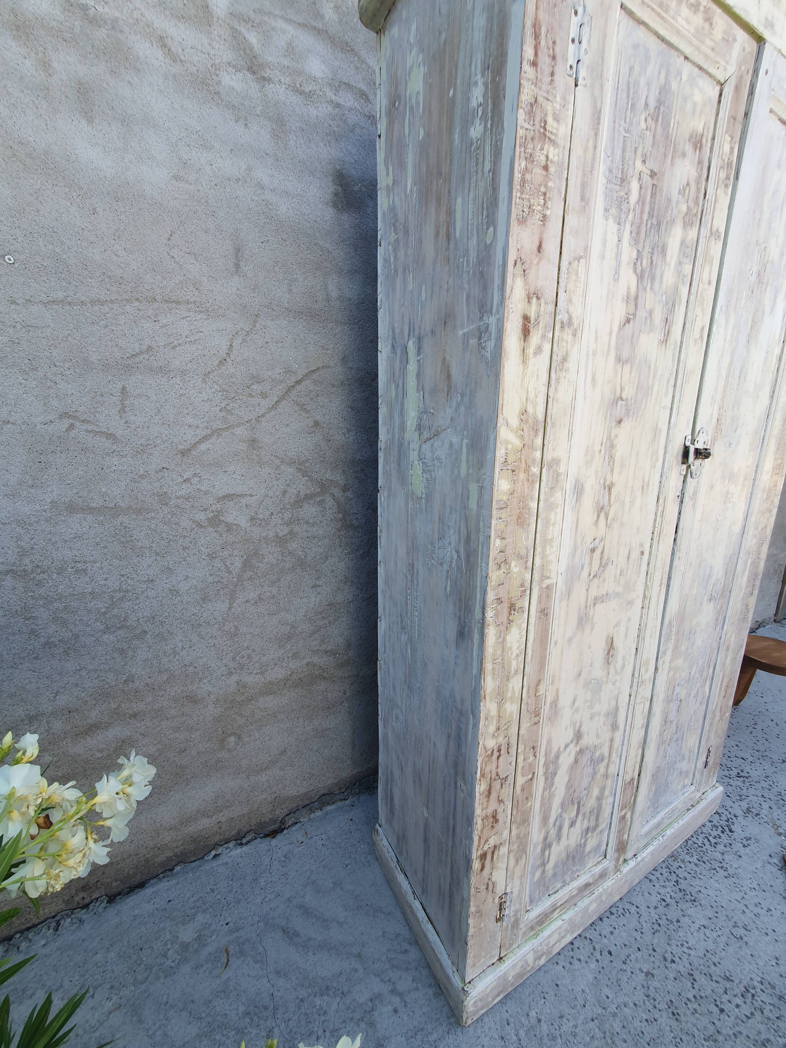 Armoire