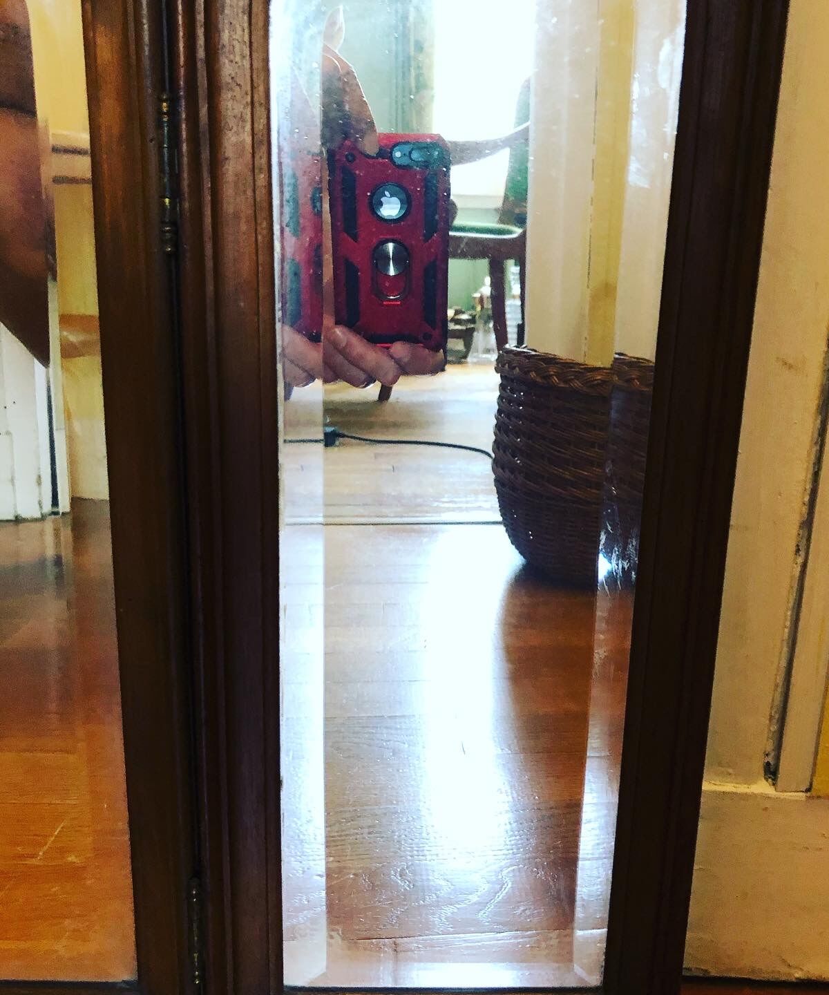 Carved wooden triptych mirror 80x68cm