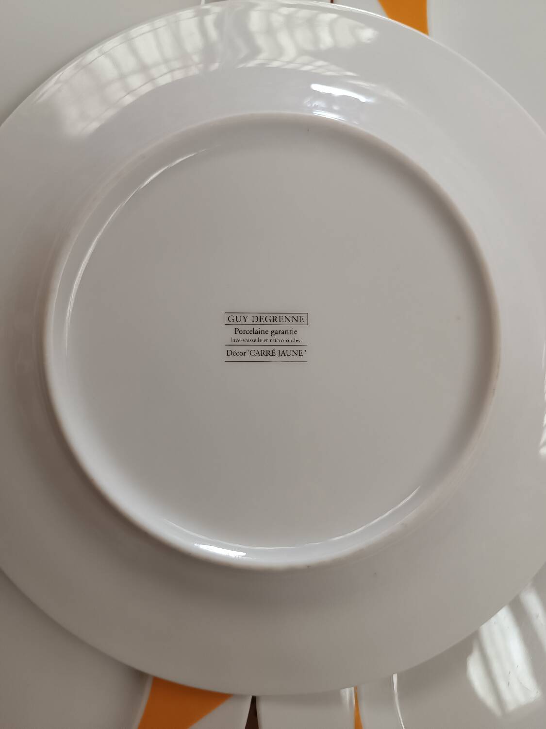 5 Guy Degrenne dessert plates