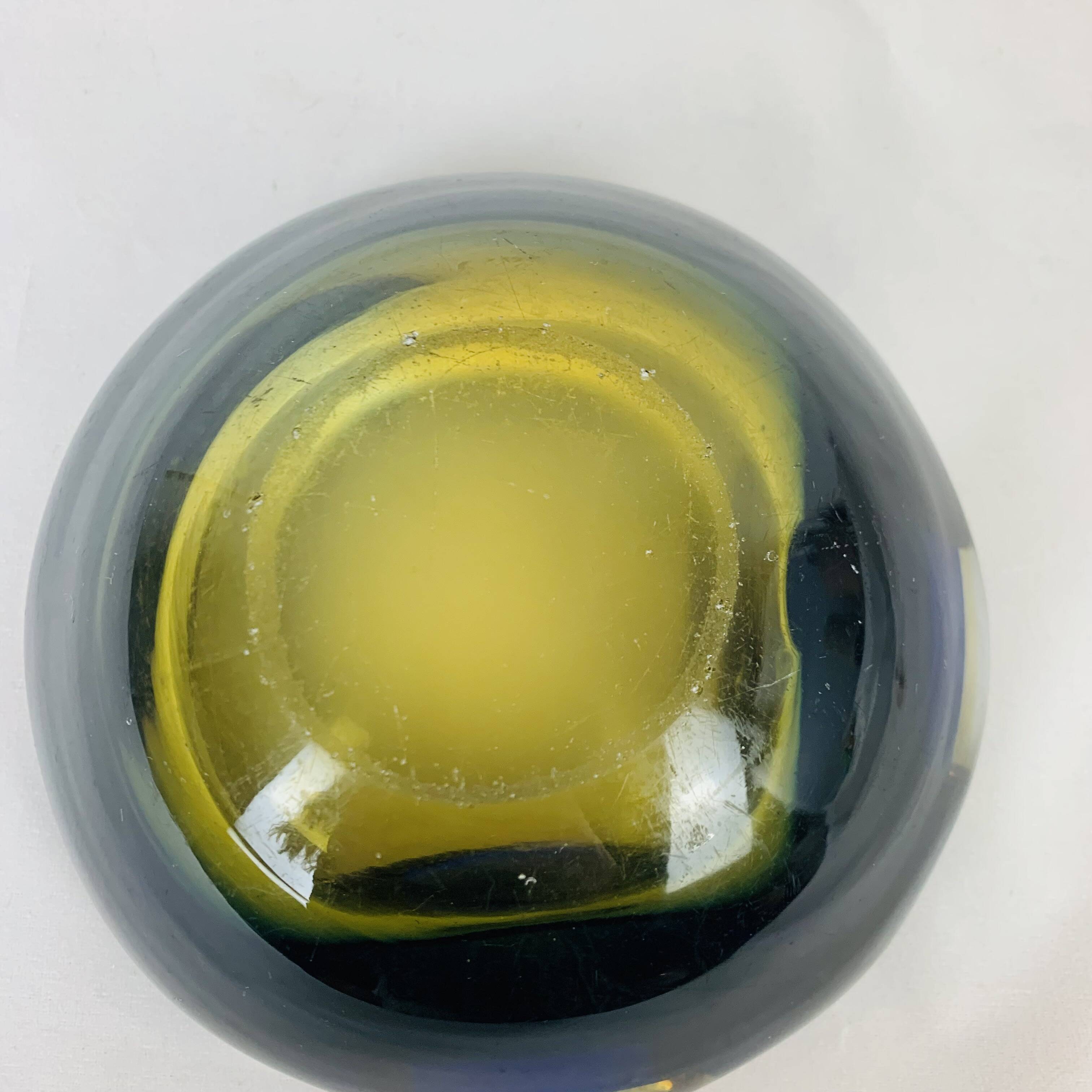 Sommerso Murano glass empty pocket ashtray