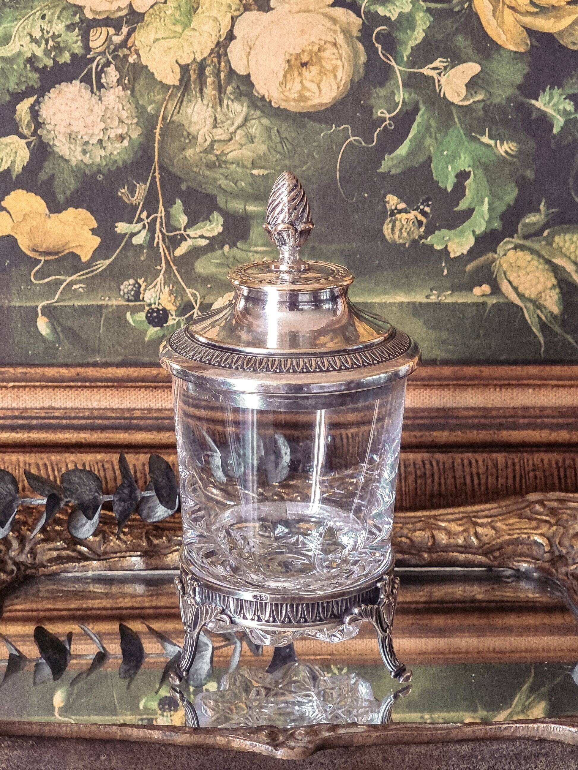 Boîte en cristal et métal argenté