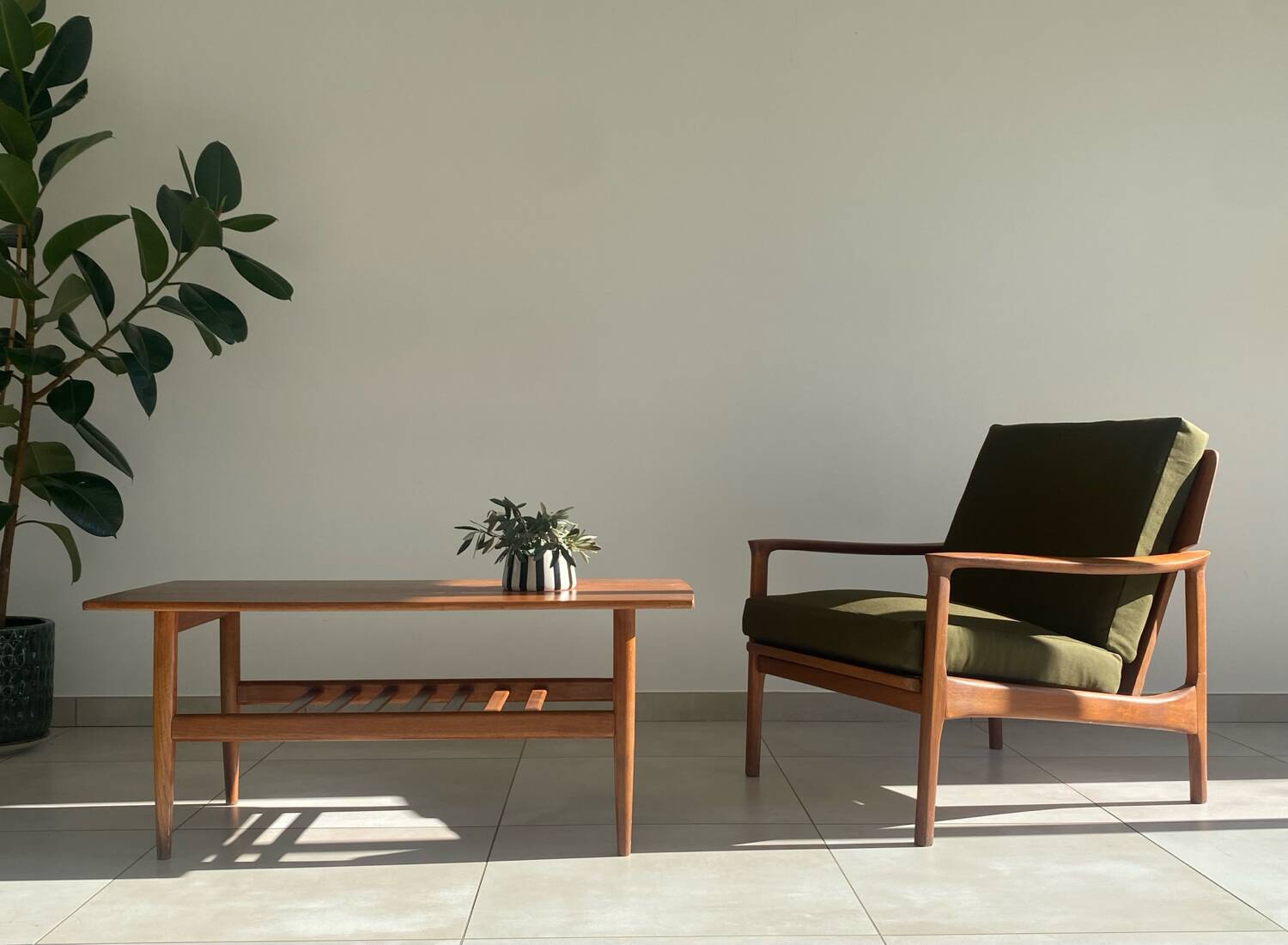 Danish Scandinavian armchair in teak