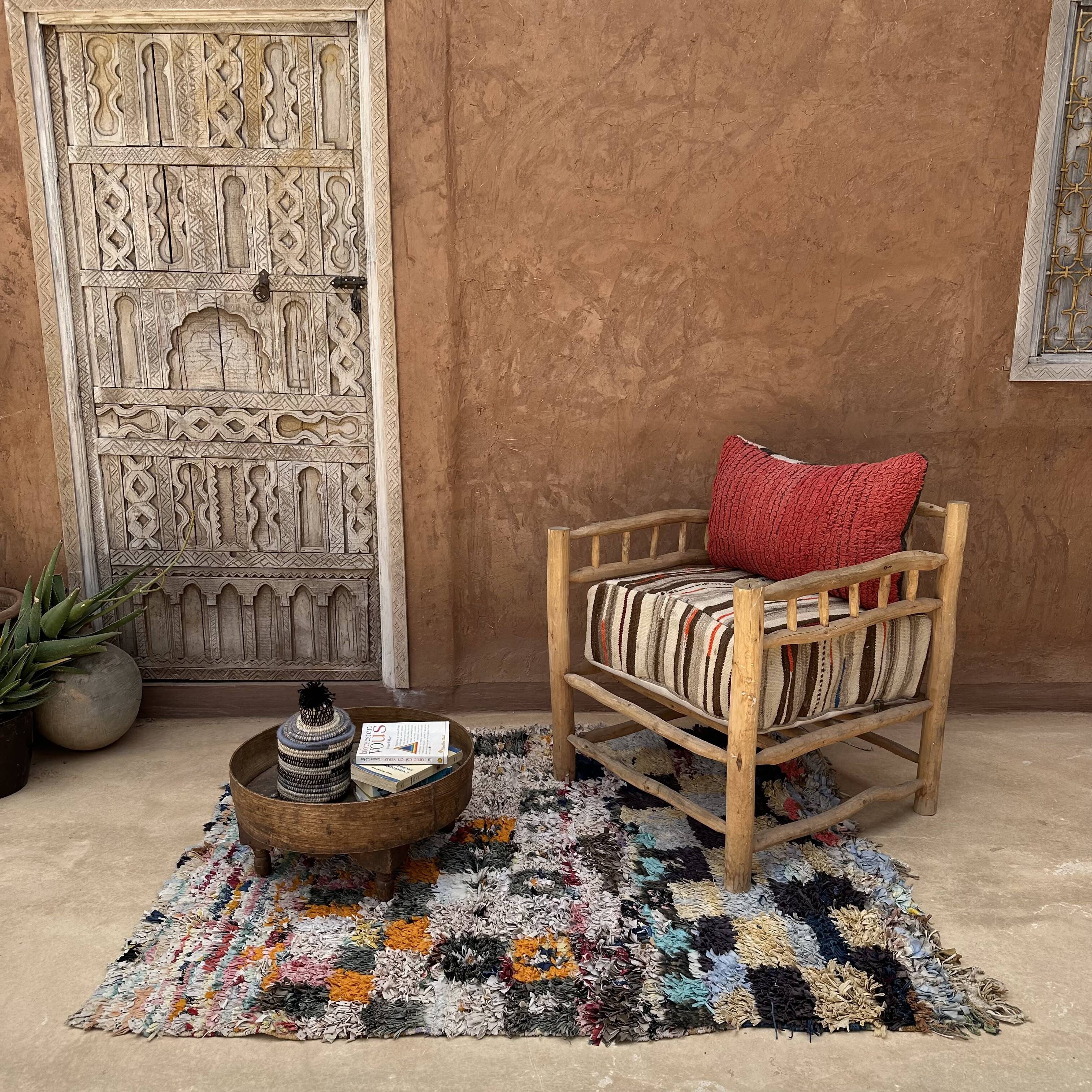 Colorful Boucherouite Berber rug - 129 x 160 cm