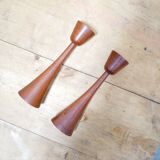Paire de bougeoirs scandinaves vintage en teck