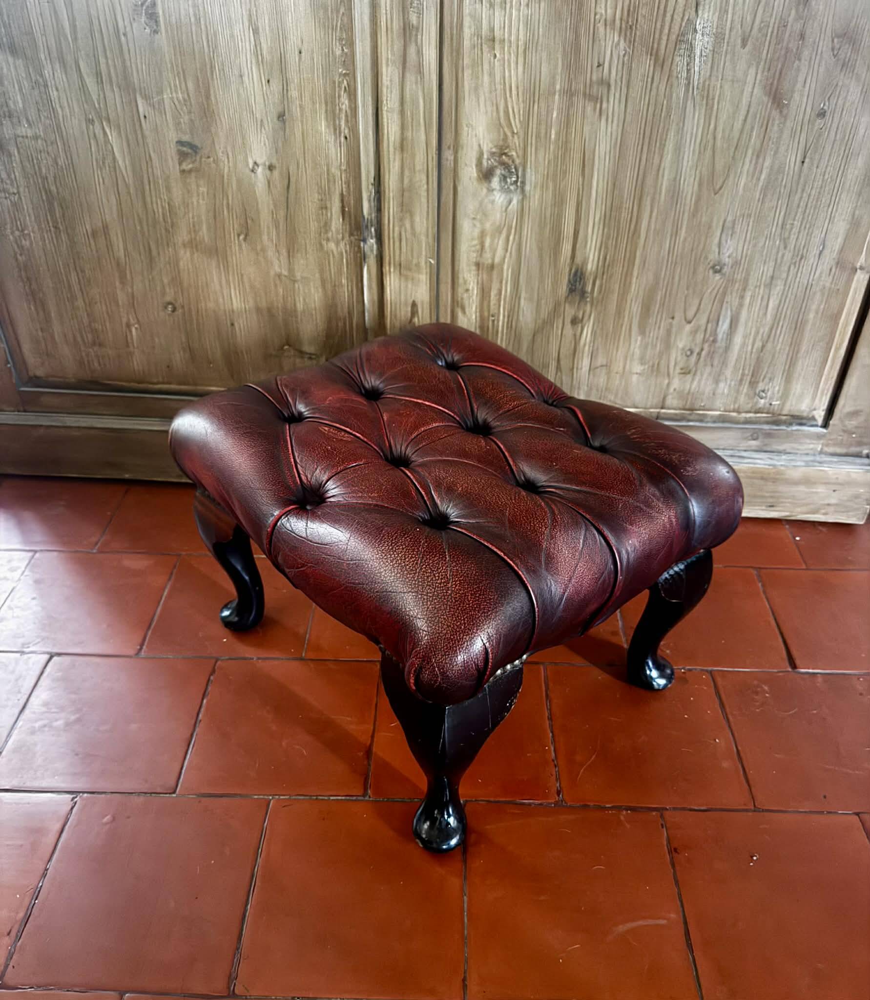 Vintage 1970s Chesterfield red leather footrest
