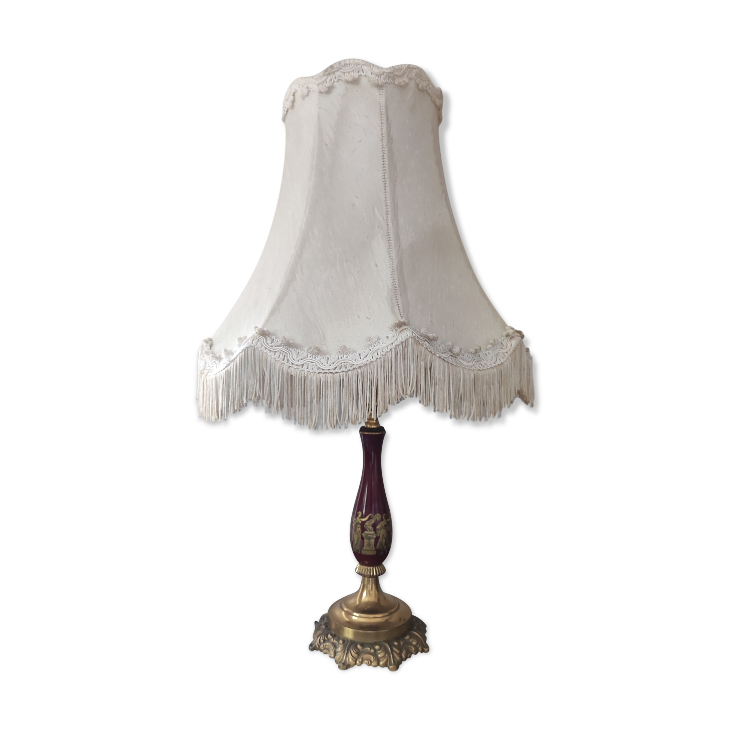 Chiseled bronze foot lamp