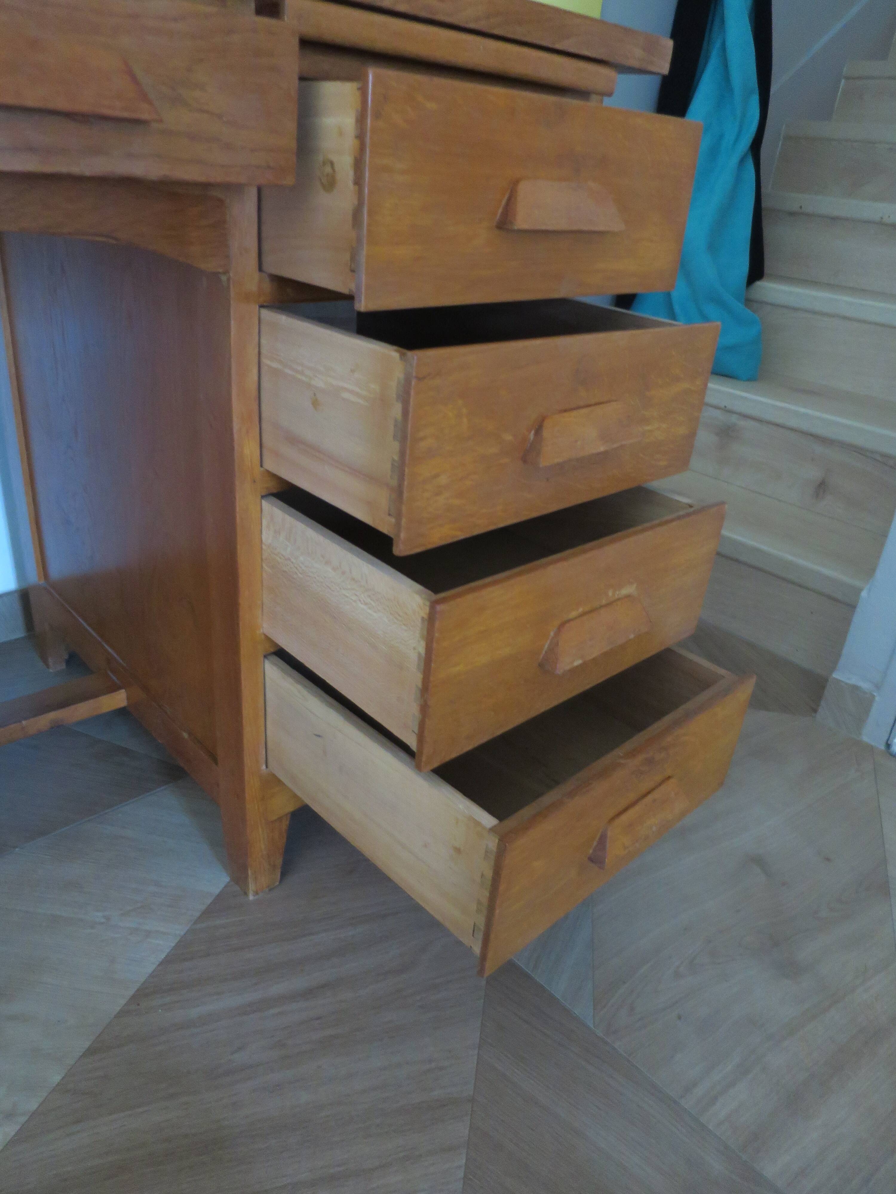 Vintage modernist desk - 5 drawers - shelf - 1950s - closure mechanism