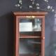 Vitrine pharmacie en bois