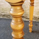 beautiful drop-leaf table with central extension