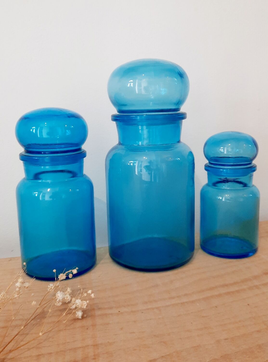 Apothecary glass jar