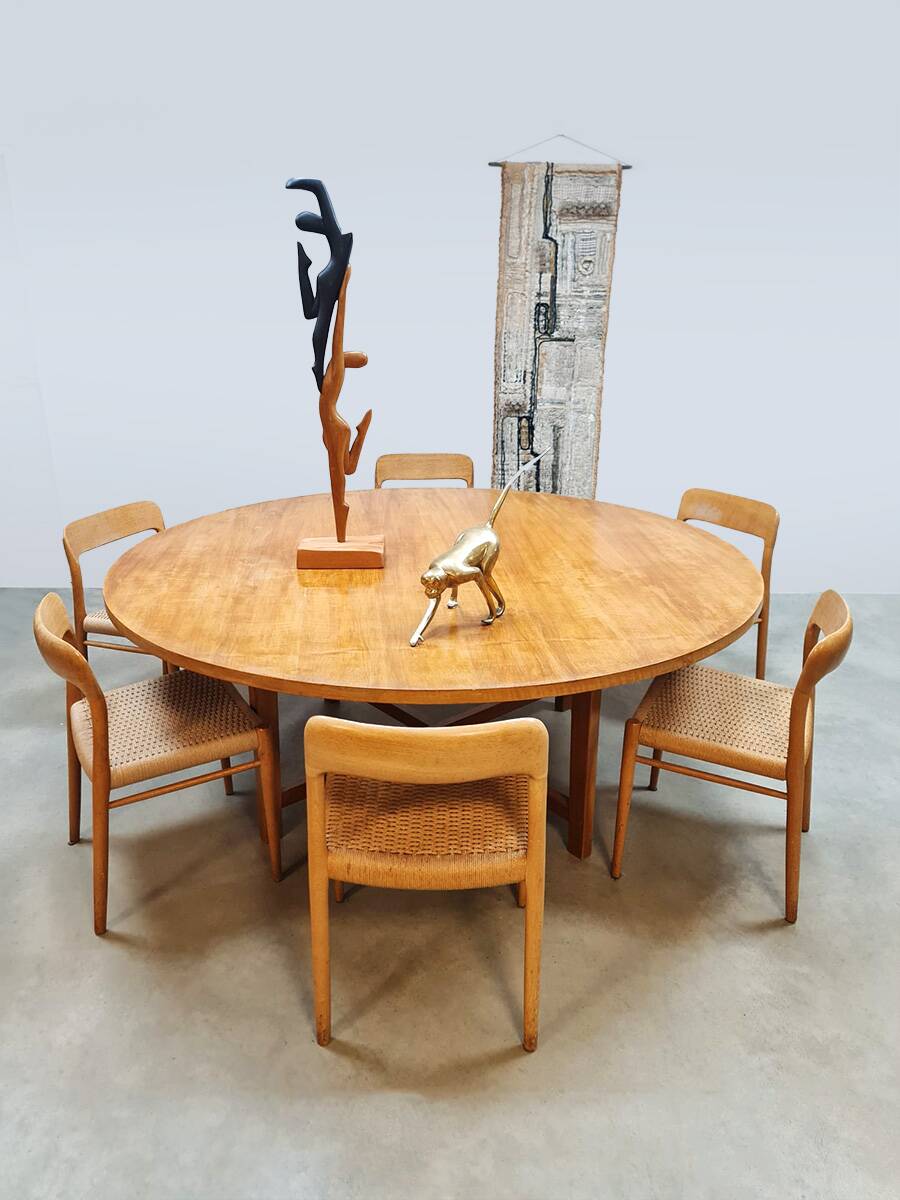 Table à manger ronde style danois, 1970