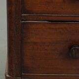 Antique mahogany English chest of drawers from 19th century with 5 drawers
