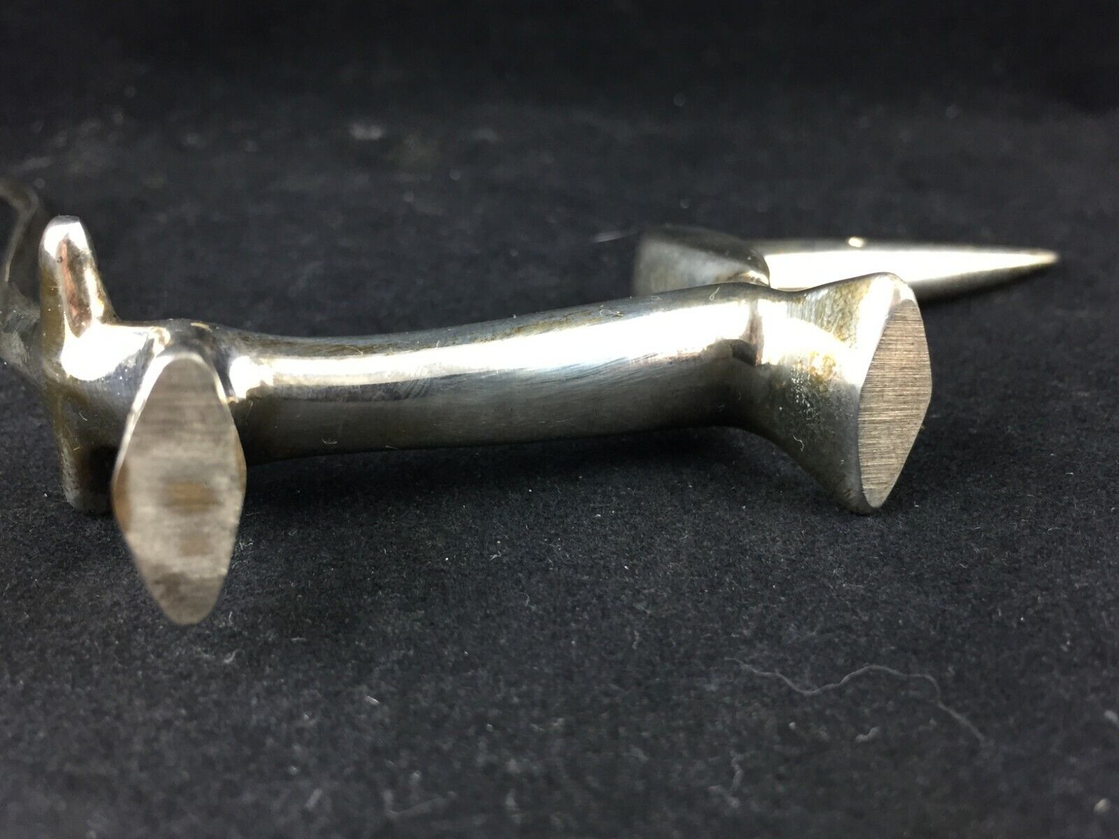 Silver metal dog ring holder Walter Bosse