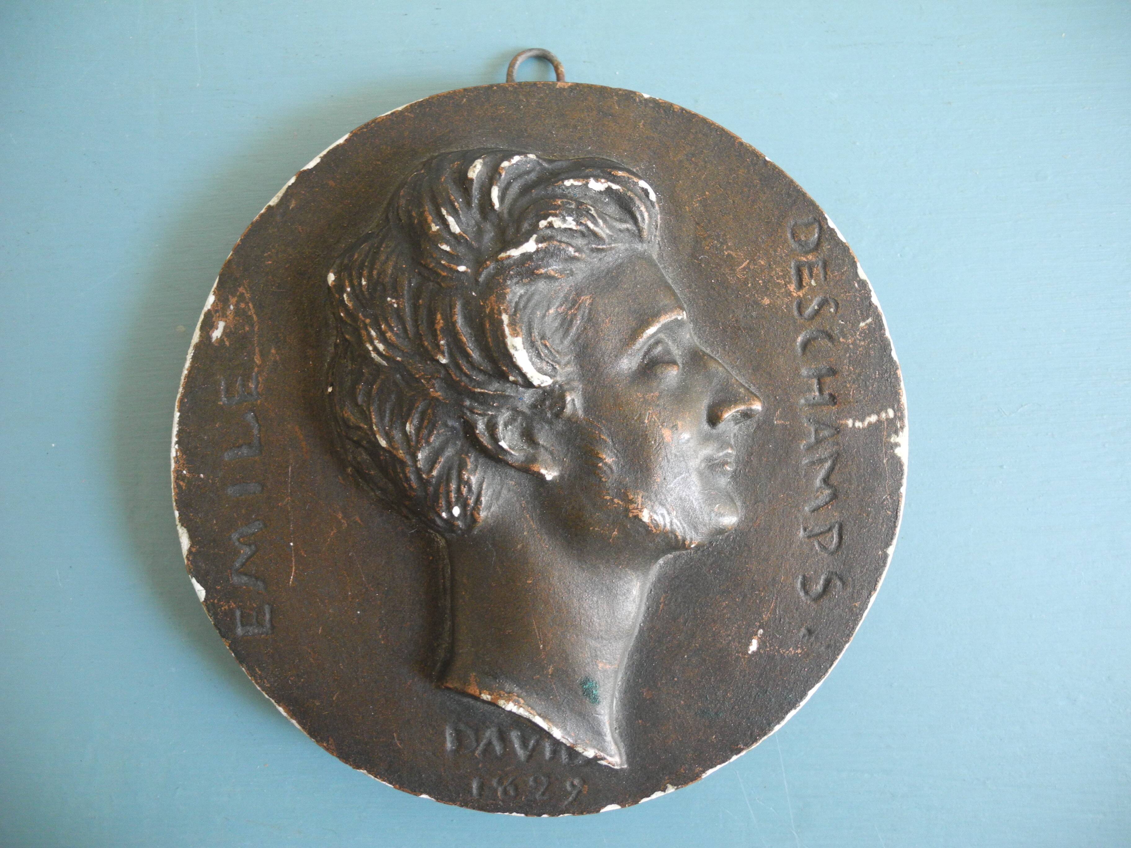 plaster medallion Louvre Museum 19th century Emile Deschamps David Angers 1829 medal