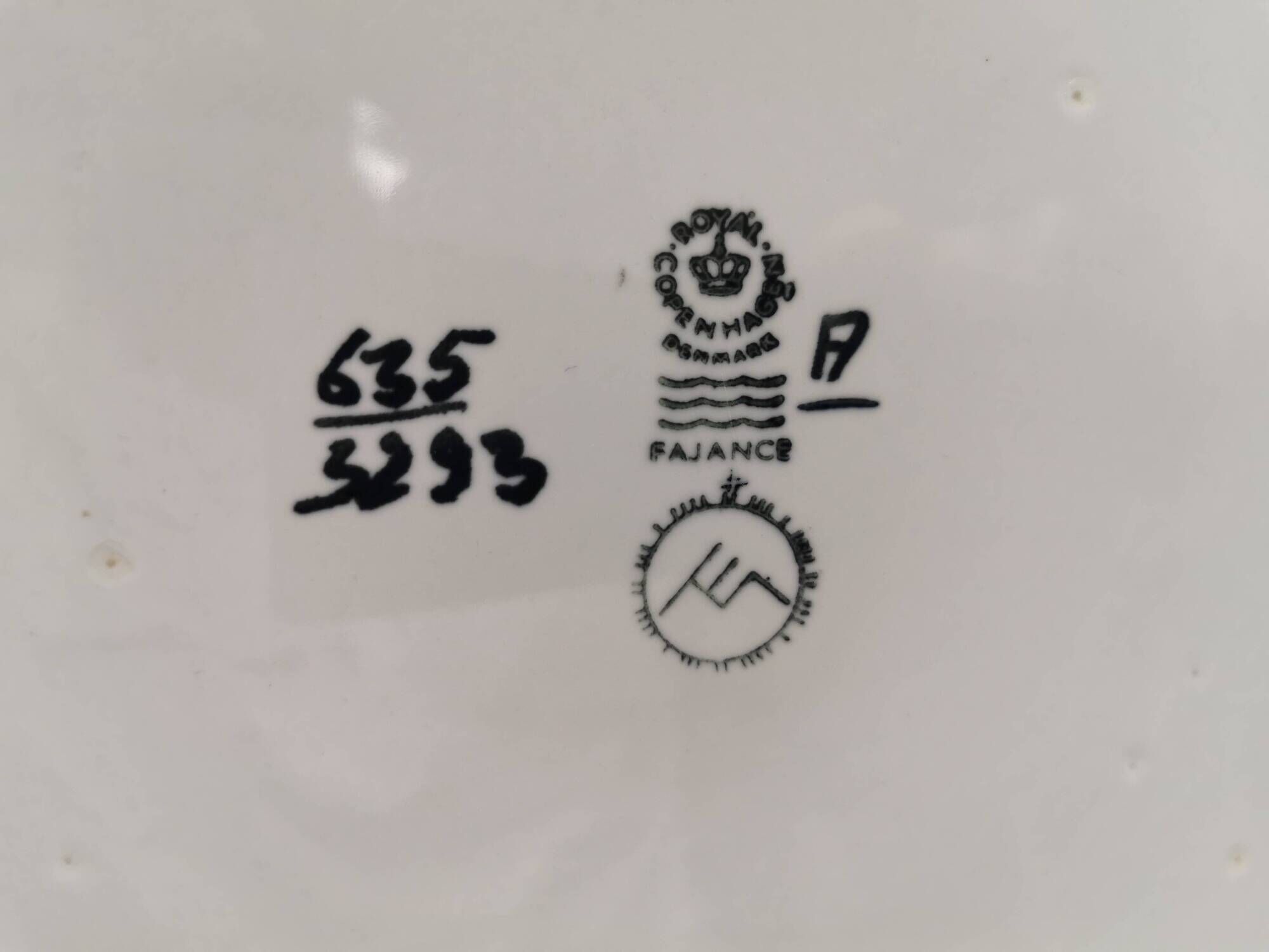 Royal Copenhagen Faience dish, designed by Ellen Malmer (EM) 1960s Denmark