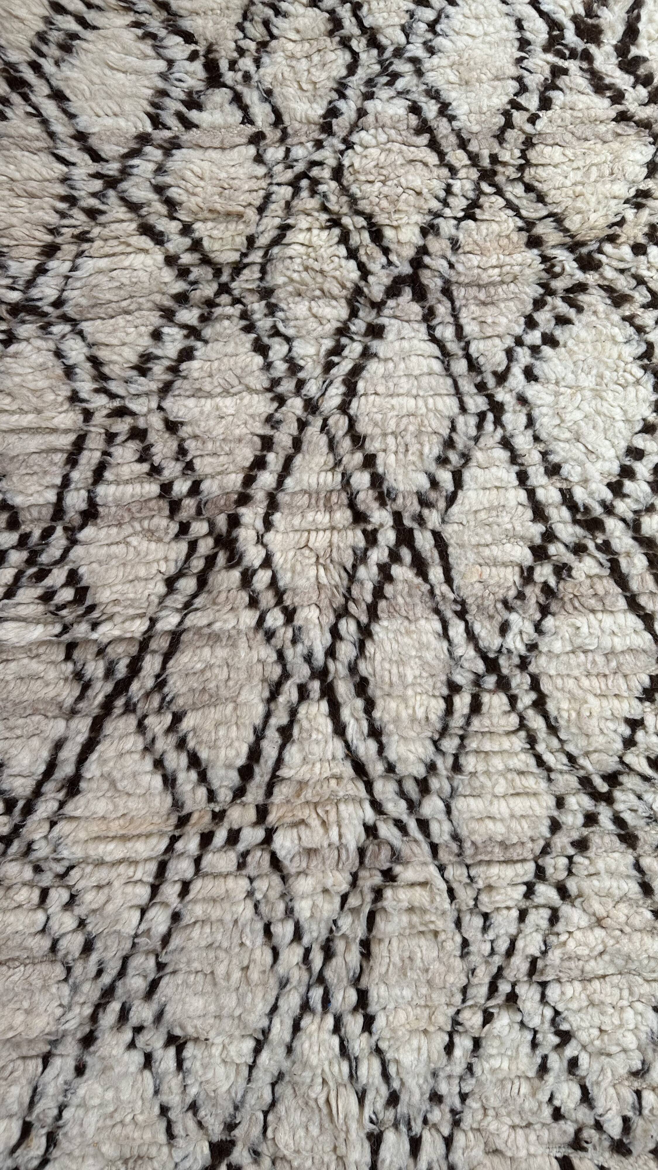 Azilal white Berber rug - 220 x 96 cm.