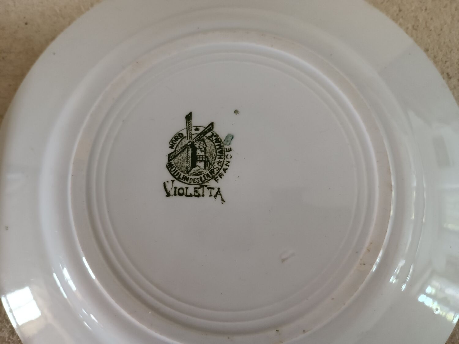 3 assiettes terre de fer Moulin des loups
