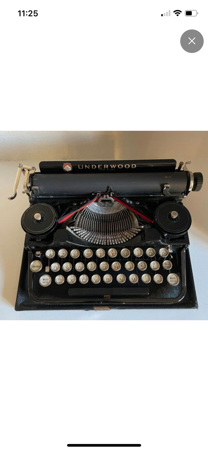 Underwood portable typewriter