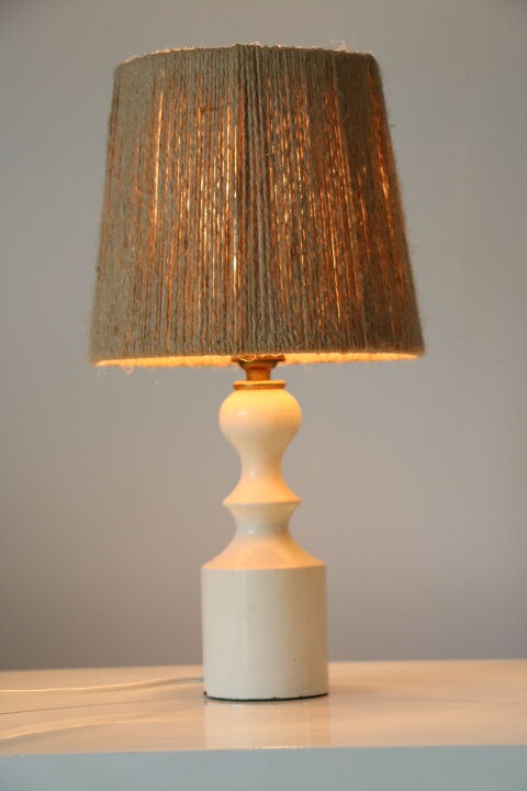 Lampe bois blanc avec abat-jour corde