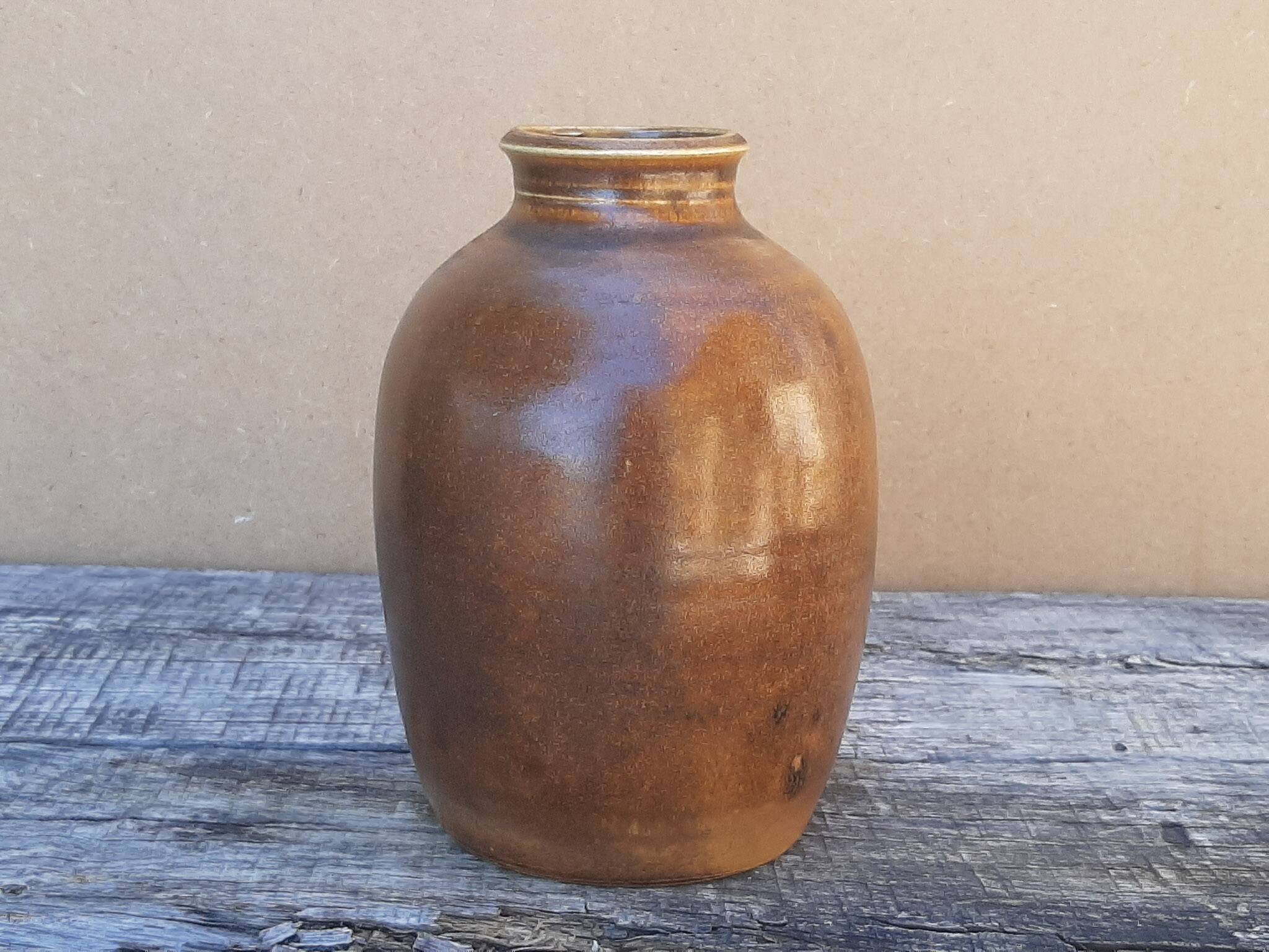 Brown vase signed Barotte