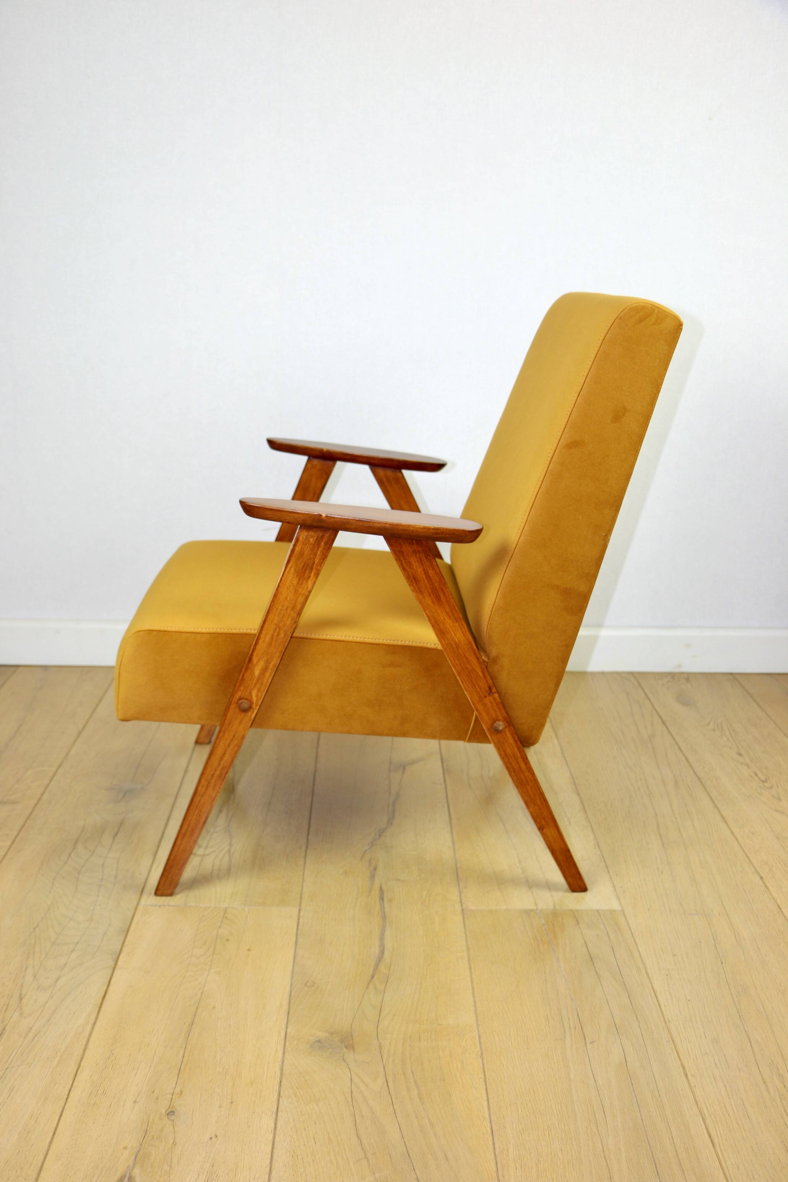 Classic vintage golden velvet armchair Jade - like Chierowski model - 2 pieces available