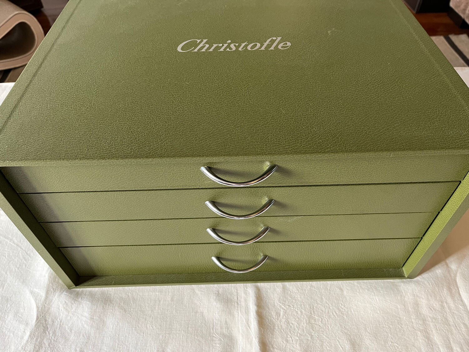 Christofle cutlery set of 179 pieces with its case.