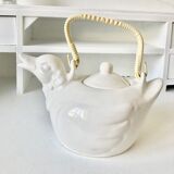 Duck teapot with rattan handle and scoubidou