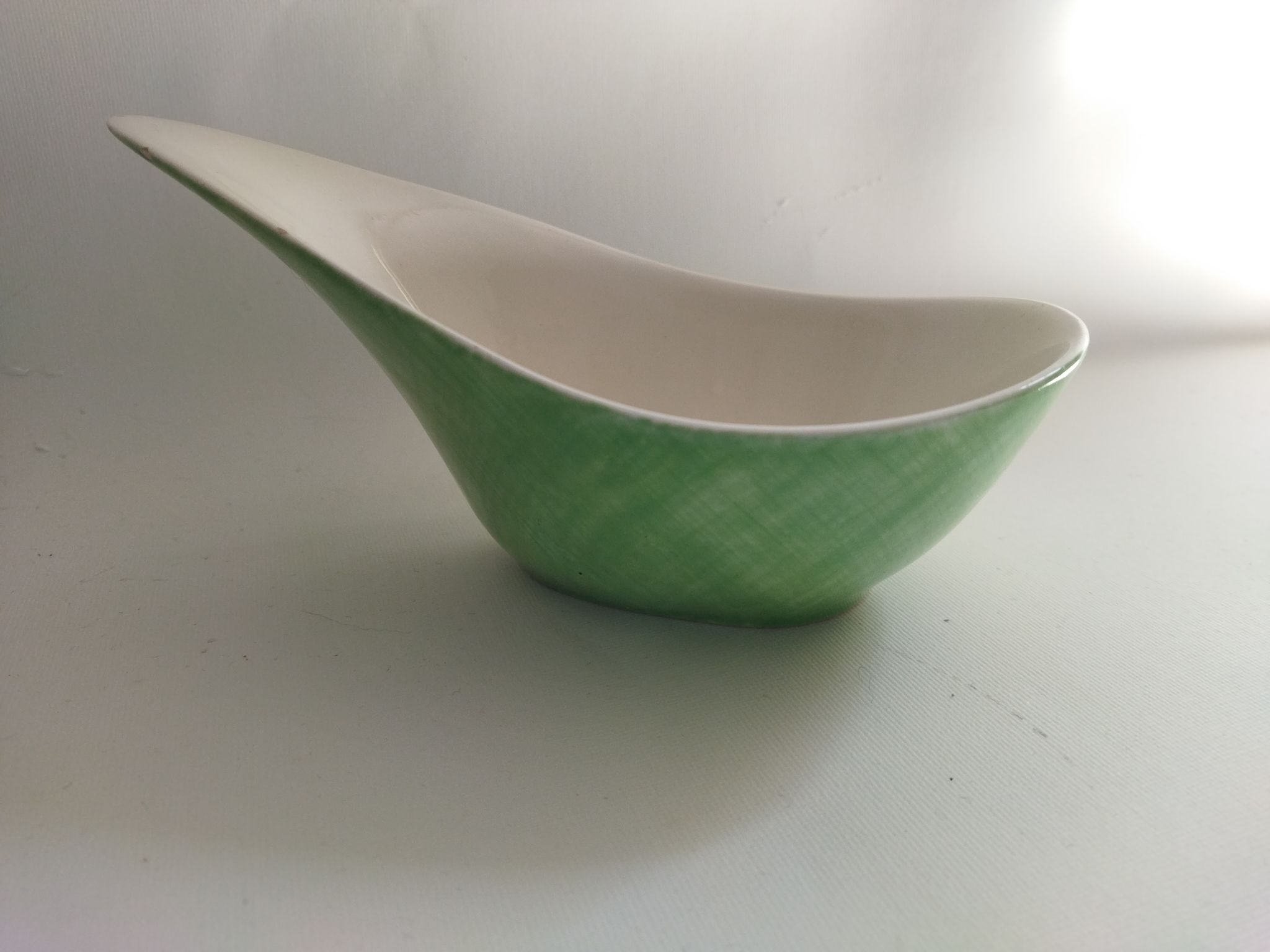 Dish and sauce boat Mistral Salins France