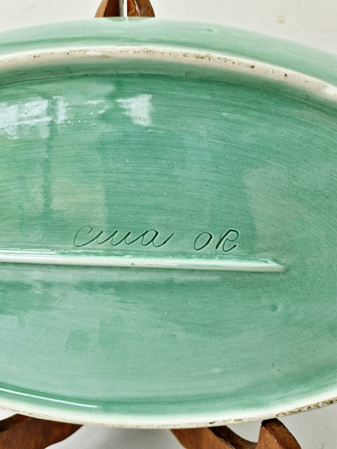 Plat creux ovale vintage céramique motif poisson dégradés bleus